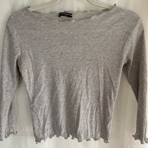 Used brandy melville top! no stains, message for questions